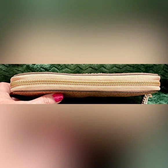 🩷💛 Michael Kors “Alex” Continental Wallet in Rose Gold Glitter - Picture 5 of 14